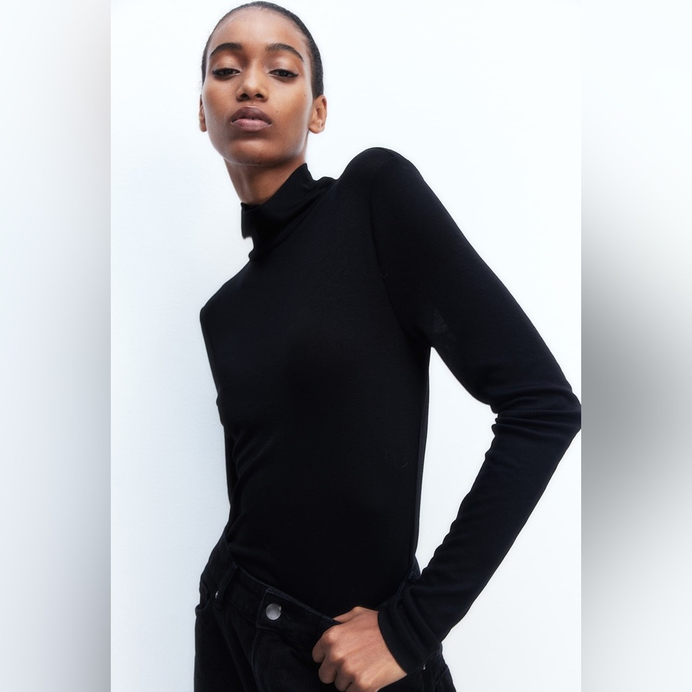 H&M Ribbed Turtleneck - Picture 4 of 5